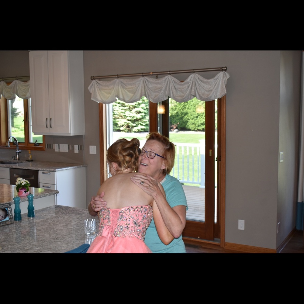 Prom dress - Picture 3 of 3